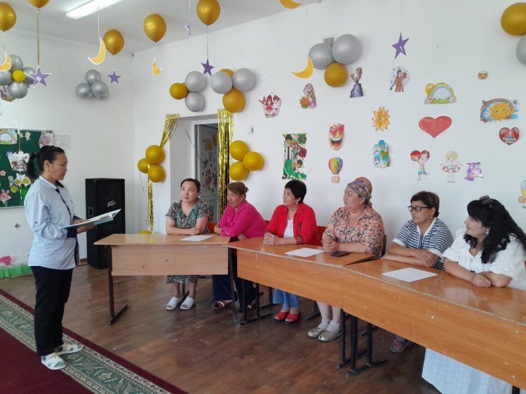 Ата аналармен жұмыс